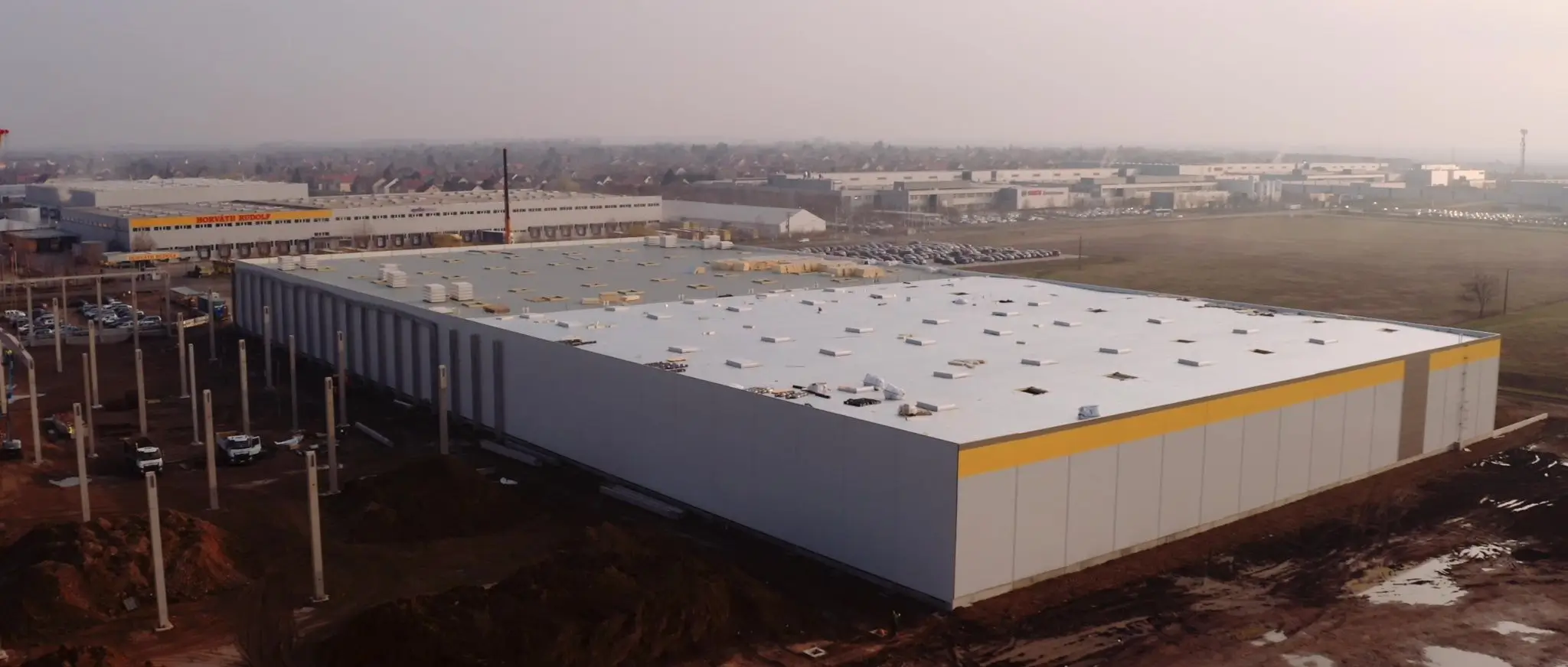 Ipari hőszigetelés lapostetőn az Innopantól – Projektismertető